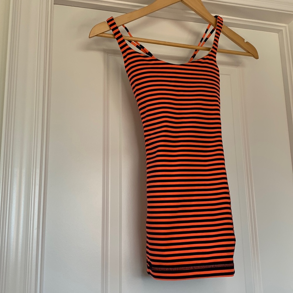 Lululemon tops